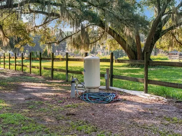 $400,000 | 2514 Pemberton Creek Drive, Seffner, FL 33584