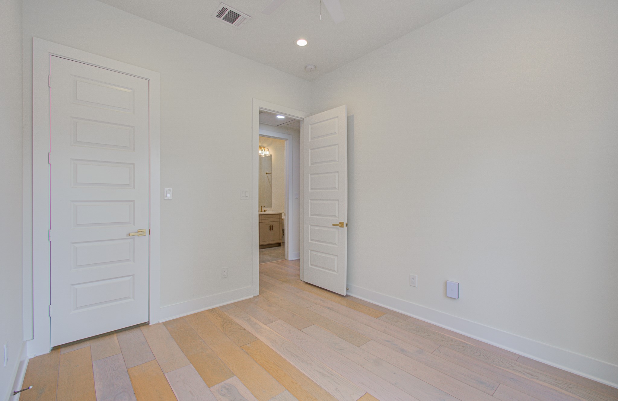 3107 Webster Street, Unit B Houston, TX 77004 - Photo 8 of 39 Bedroom