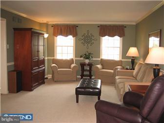 237 Spring Run Lane Downingtown, PA 19335 - Photo 2 of 12 Living Room