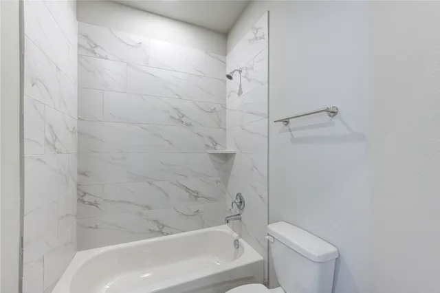 $1,800 | 8155 Tate Street, Unit B, Houston, TX 77028