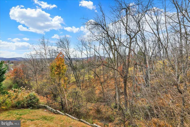 $489,900 | 11 Valley Drive, Birdsboro, PA 19508