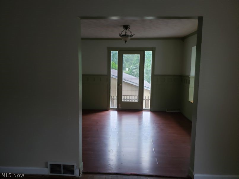 2884 Sanitarium Road Akron, OH 44312 - Photo 12 of 21