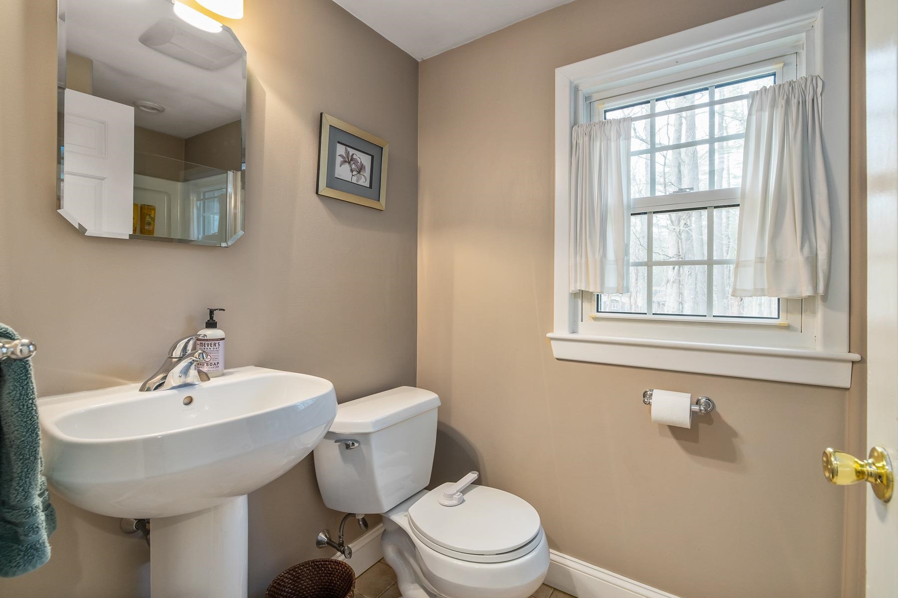 64 Woodland Road North Hampton, NH 03862 - Photo 20 of 40