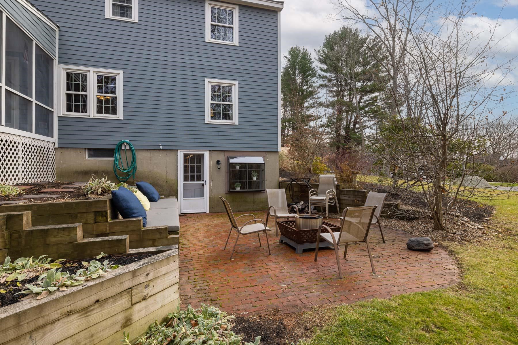 64 Woodland Road North Hampton, NH 03862 - Photo 38 of 40