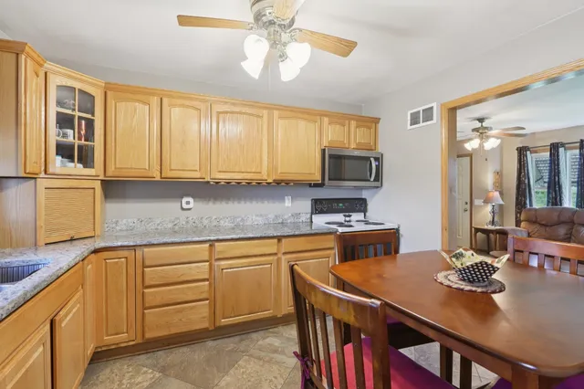 $2,190,000 | 6897 North Towne Road, DeForest, WI 53532