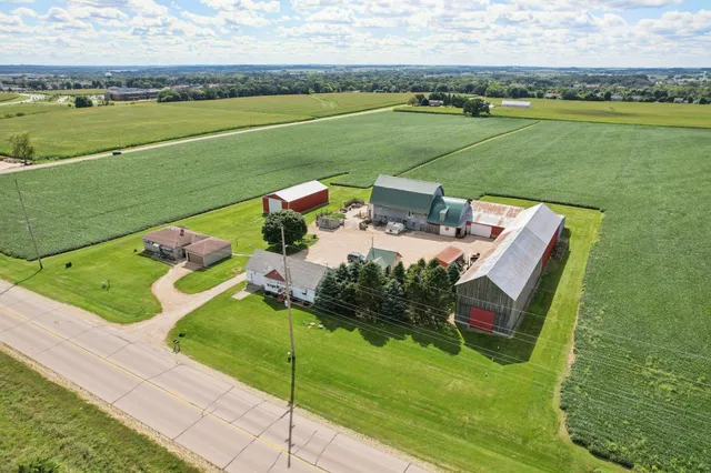 $2,190,000 | 6897 North Towne Road, DeForest, WI 53532