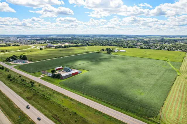 $2,190,000 | 6897 North Towne Road, DeForest, WI 53532