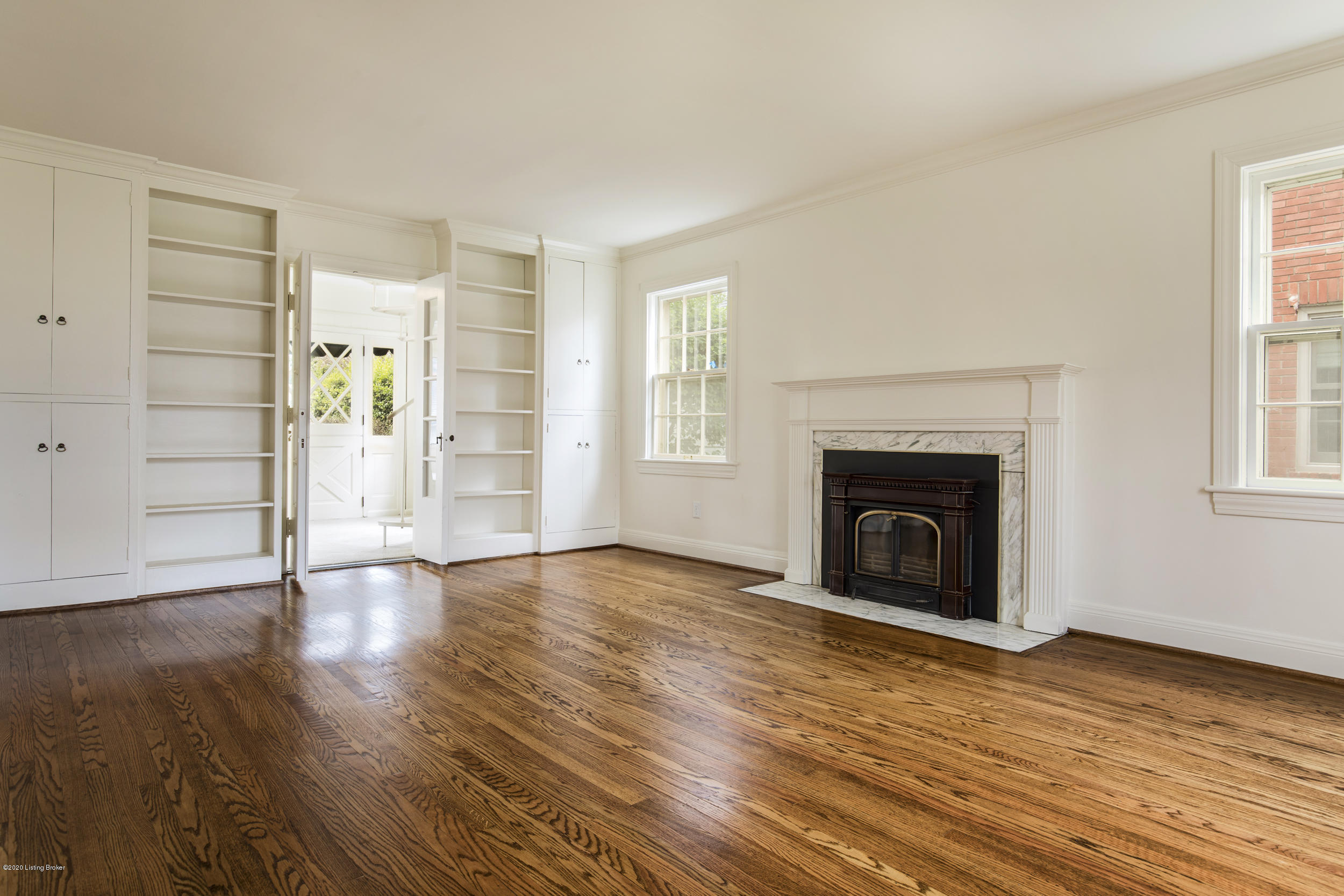 128 Gibson Road Louisville, KY 40207 - Photo 17 of 39 17-formal living
