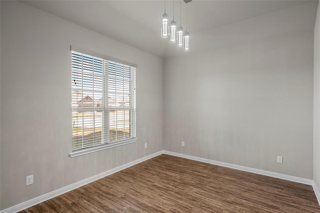 3917 South Fork Ranch Road Waco, TX 76705 - Photo 3 of 17