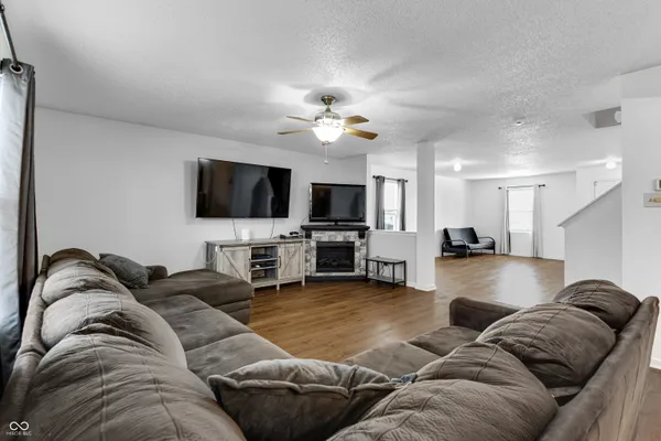 $285,000 | 1770 Blue Grass Parkway, Greenwood, IN 46143