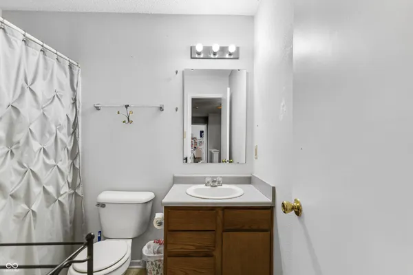 $285,000 | 1770 Blue Grass Parkway, Greenwood, IN 46143