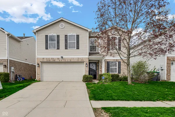 $285,000 | 1770 Blue Grass Parkway, Greenwood, IN 46143