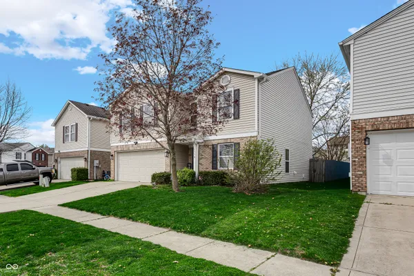 $285,000 | 1770 Blue Grass Parkway, Greenwood, IN 46143