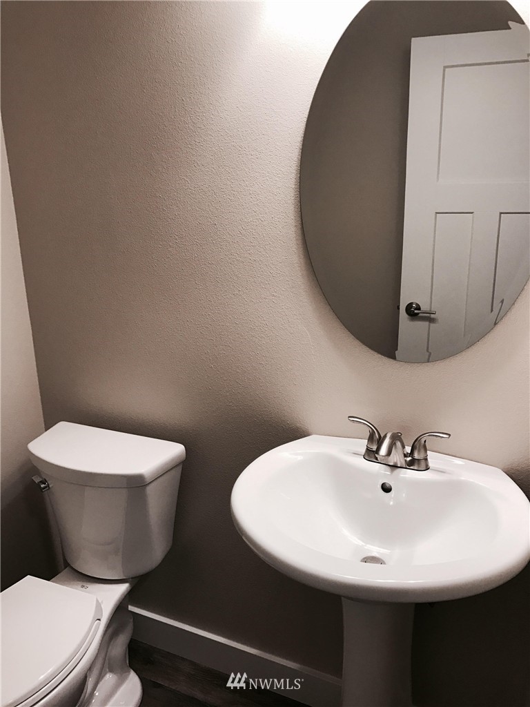890 Smith Road Camano Island, WA 98282 - Photo 12 of 25 Gallery Image 12