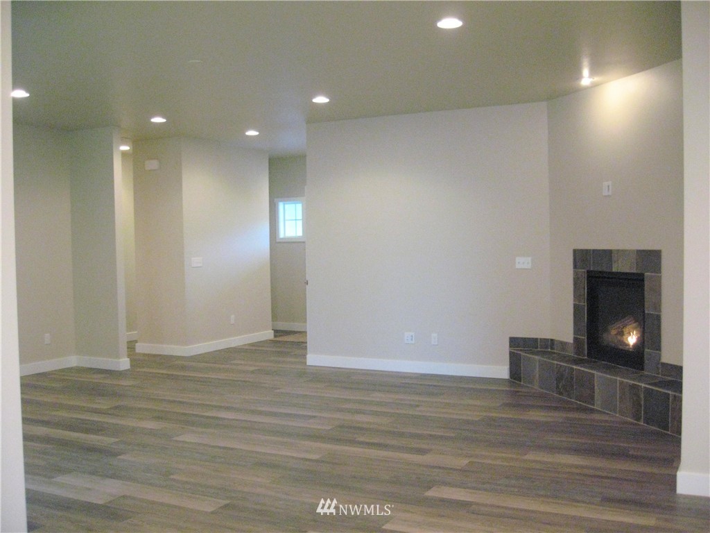 890 Smith Road Camano Island, WA 98282 - Photo 13 of 25 Gallery Image 13