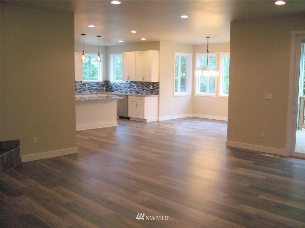 890 Smith Road Camano Island, WA 98282 - Photo 6 of 25 Gallery Image 6