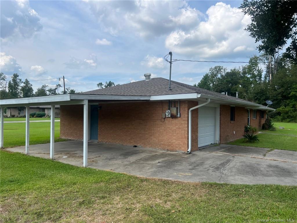 647 Morrow Road Lake Charles, LA 70611 - Photo 2 of 16