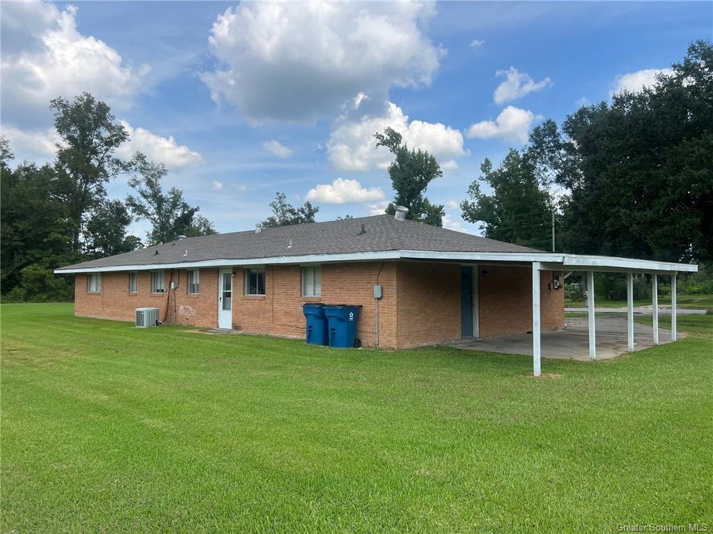 647 Morrow Road Lake Charles, LA 70611 - Photo 3 of 16