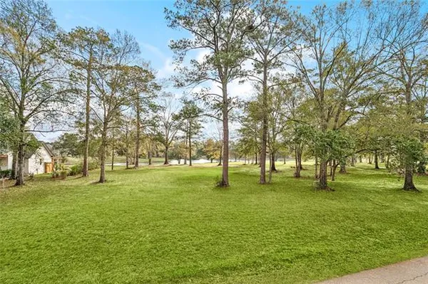 $299,000 | Lot 451 Chinawood Drive, Abita Springs, LA 70420