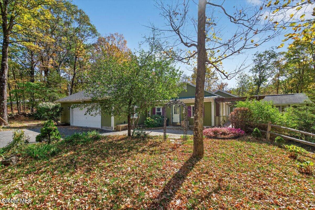 262 Jarvis Road North Ravena, NY 12143 - Photo 1 of 50 47-048_DSC07346