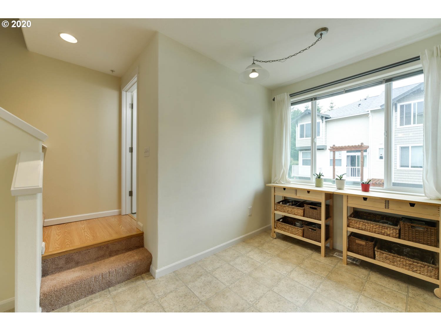 15495 Southwest Sparrow Loop Beaverton, OR 97007 - Photo 16 of 32 Gallery Image 16