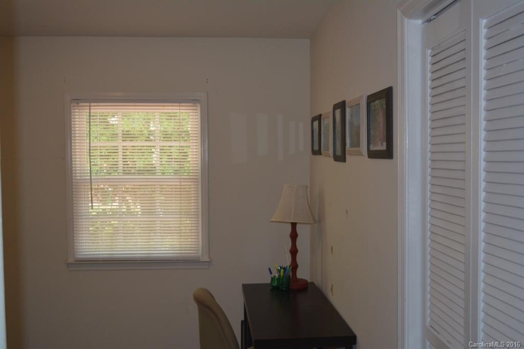 8064 Knights Bridge Road, Unit 30 Charlotte, NC 28210 - Photo 15 of 17 Gallery Image 15