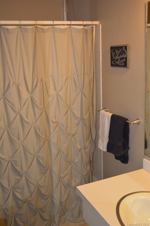 8064 Knights Bridge Road, Unit 30 Charlotte, NC 28210 - Photo 16 of 17 Gallery Image 16