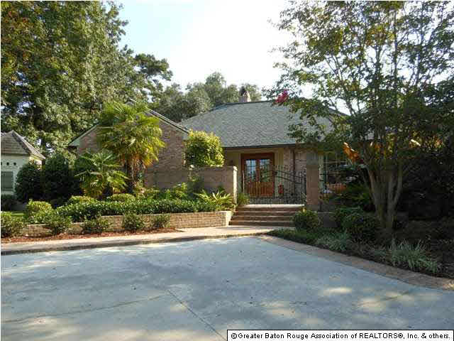 17812 Crossing View Court Baton Rouge, LA 70810 - Photo 1 of 27