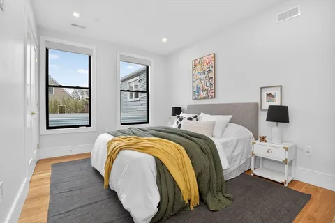 $1,449,000 | 8-10 Mercer Street, Unit PH, Boston, MA 02127