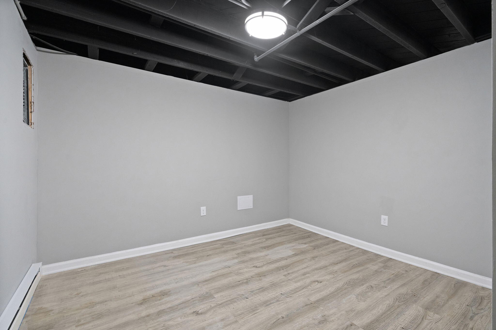 361 Madison Street Gary, IN 46402 - Photo 12 of 20 2048x1365