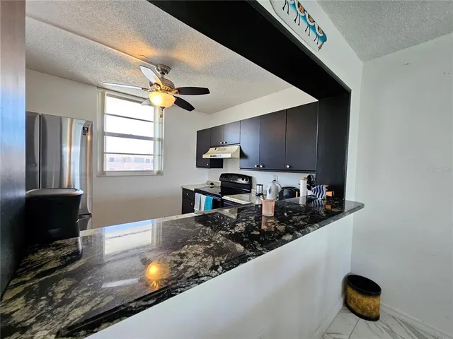 $1,995 | 7425 Bay Island Drive South, Unit 303, South Pasadena, FL 33707