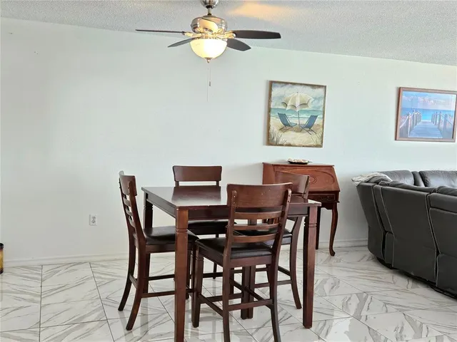 $1,995 | 7425 Bay Island Drive South, Unit 303, South Pasadena, FL 33707