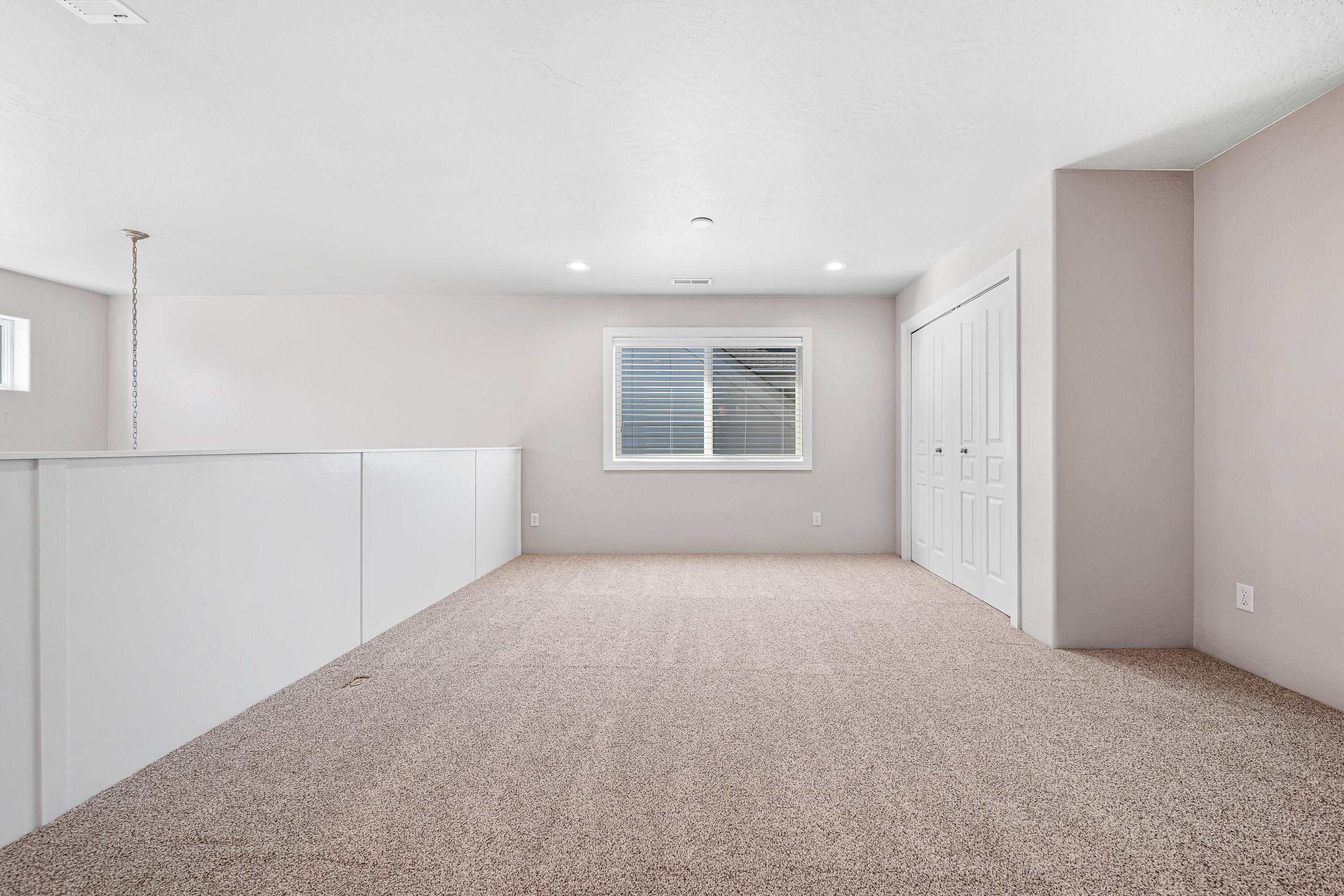 1019 Rustler Peak Street Central Point, OR 97502 - Photo 10 of 34 9