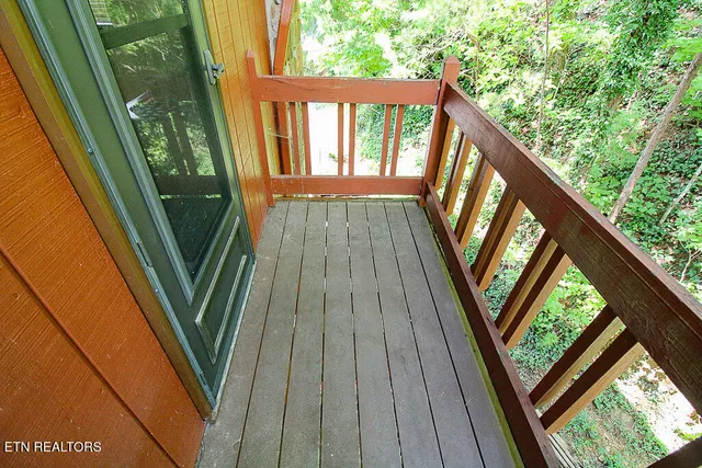 $374,900 | 429 Deer Path Lane, Unit 106, Gatlinburg, TN 37738