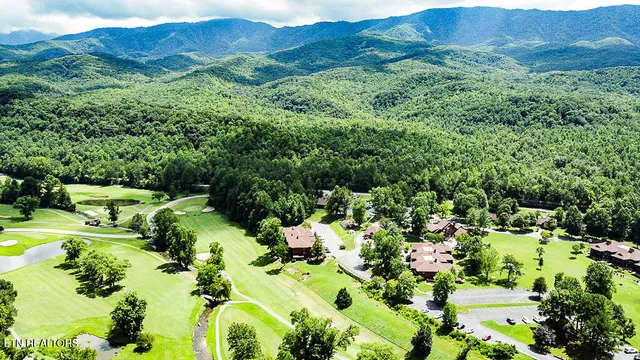 $374,900 | 429 Deer Path Lane, Unit 106, Gatlinburg, TN 37738