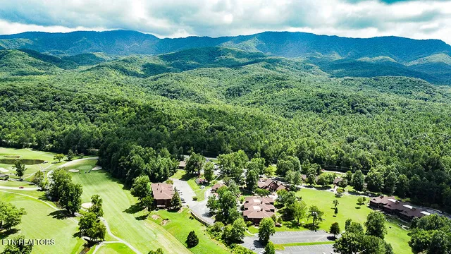 $374,900 | 429 Deer Path Lane, Unit 106, Gatlinburg, TN 37738