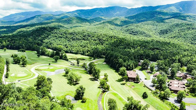 $374,900 | 429 Deer Path Lane, Unit 106, Gatlinburg, TN 37738