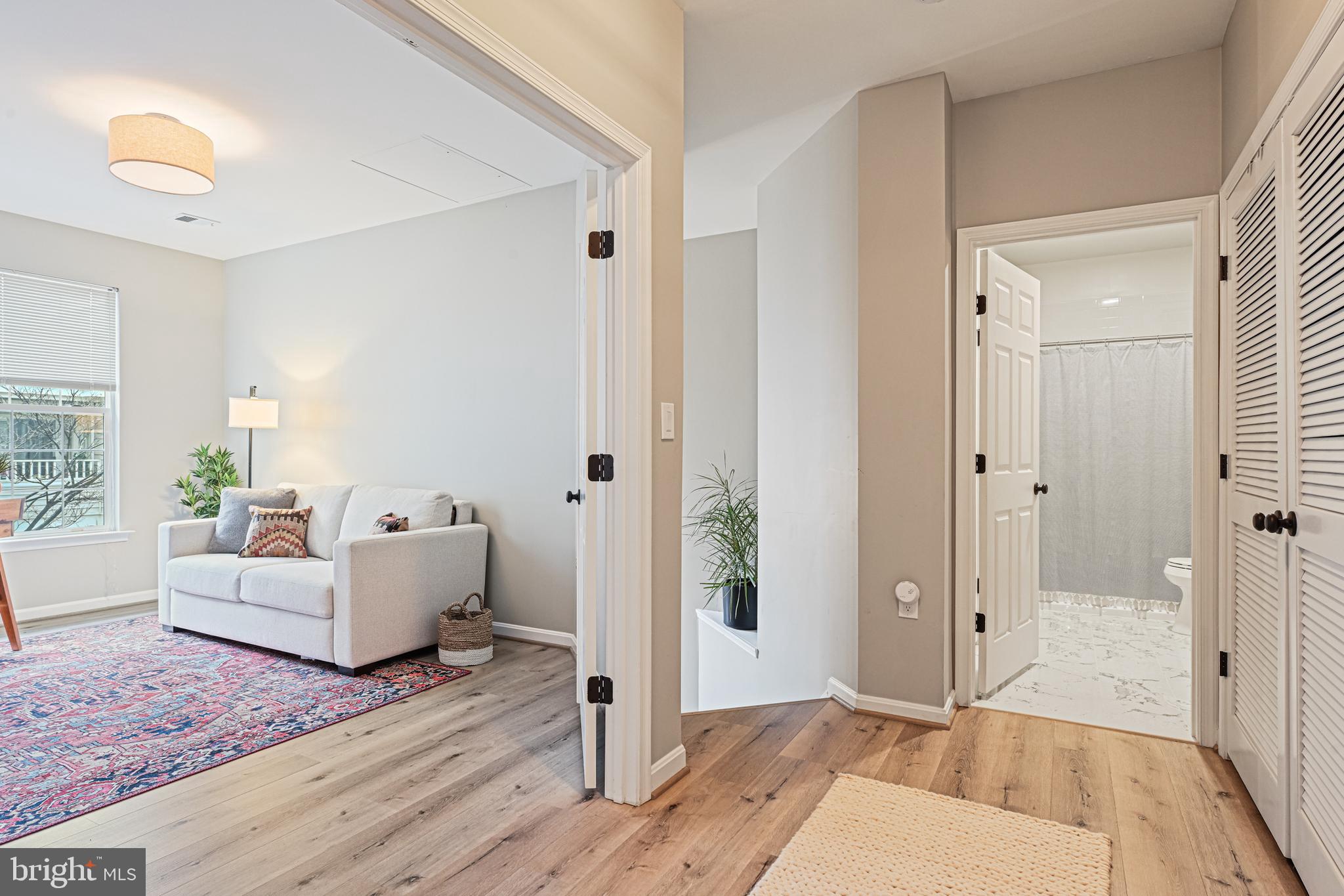 11401 Gate Hill Place, Unit 68 Reston, VA 20194 - Photo 21 of 26 2nd Bedroom with full bathroom across the hall