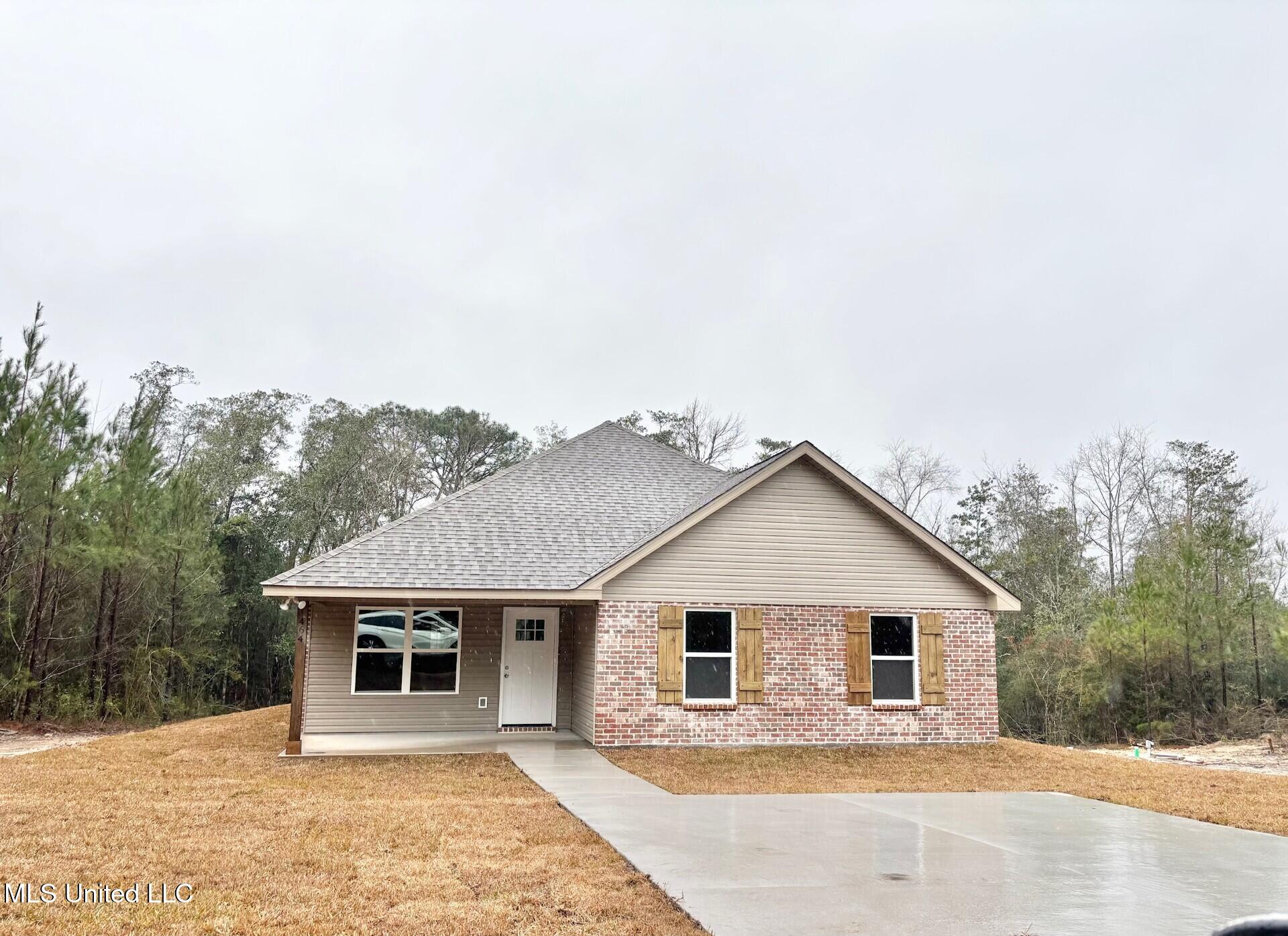 464 Peters Road Poplarville, MS 39470 - Photo 1 of 13 464 Peters 1