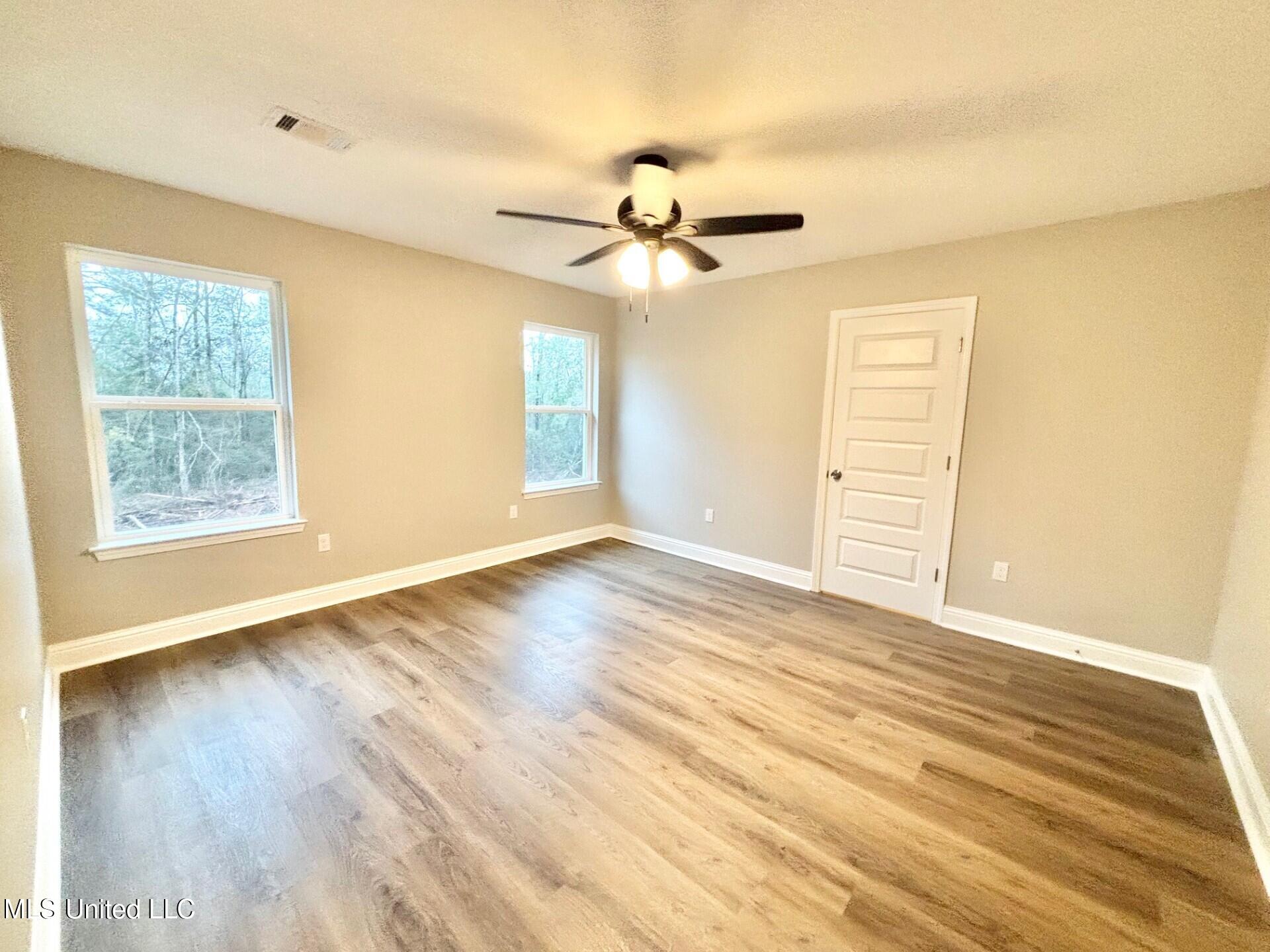 464 Peters Road Poplarville, MS 39470 - Photo 5 of 13 464 Peters 5