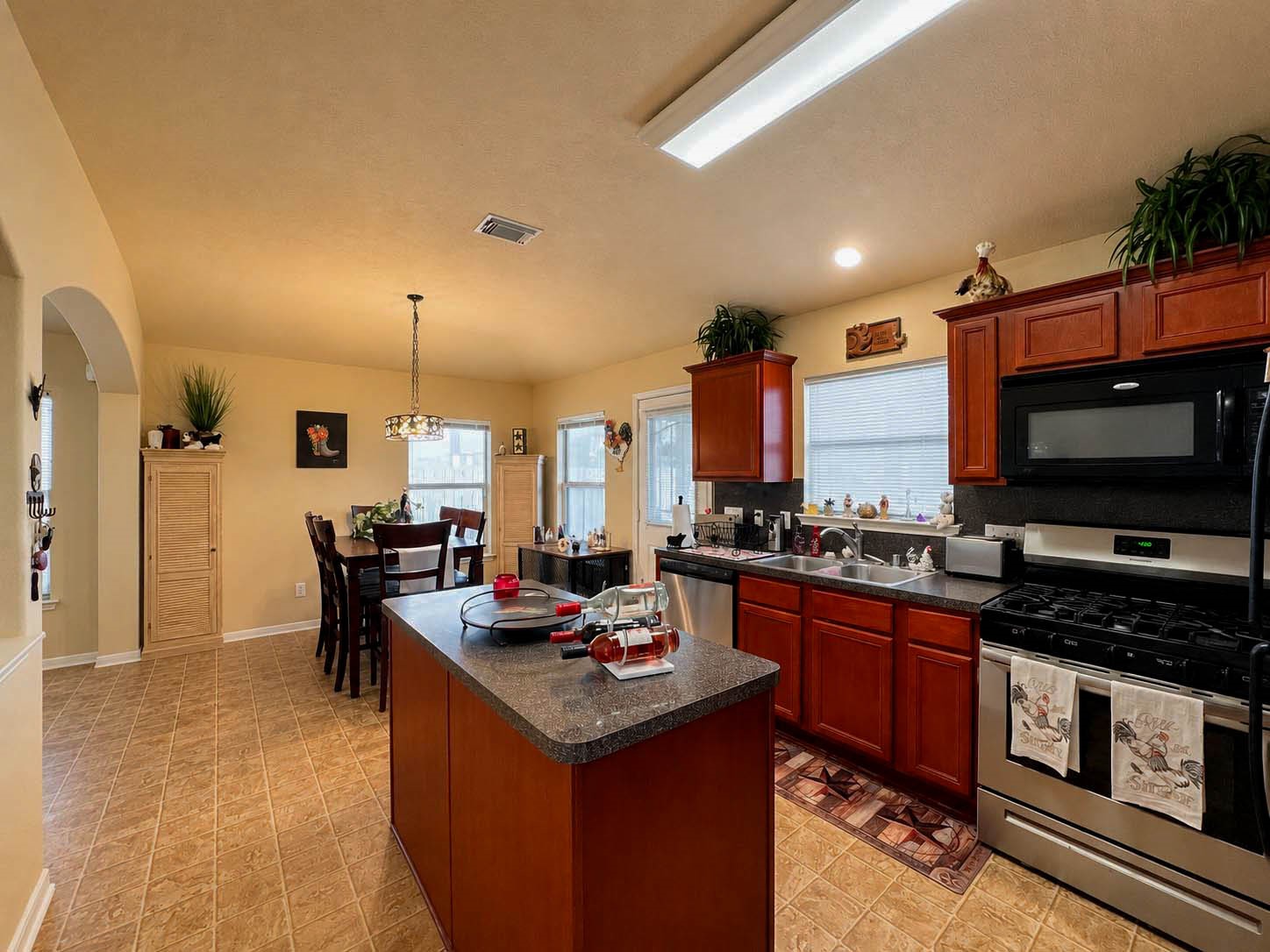 7031 Musclewood Road Baytown, TX 77521 - Photo 12 of 25