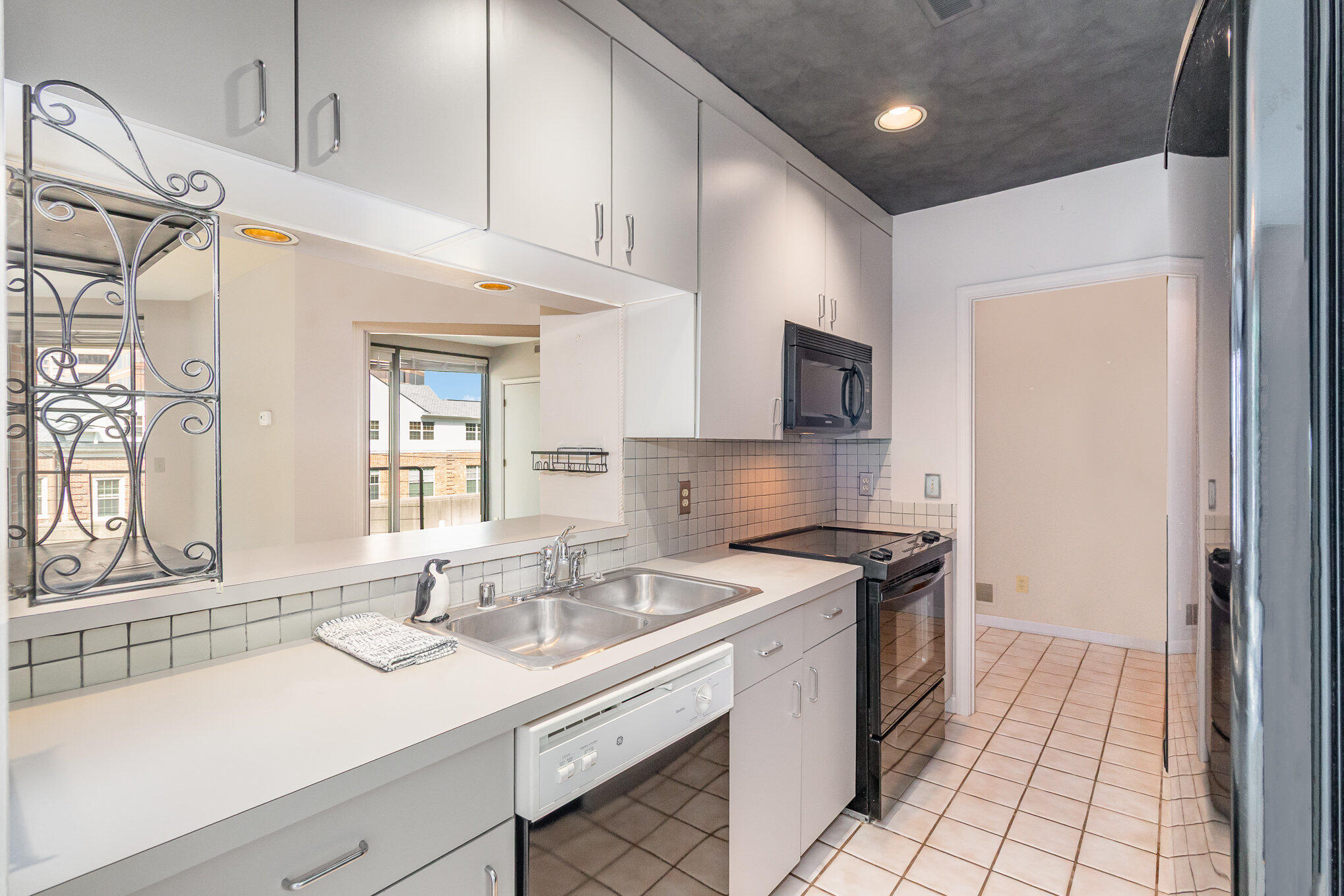 100 Riverside Place, Unit 301 Covington, KY 41011 - Photo 13 of 30 Gallery Image 13