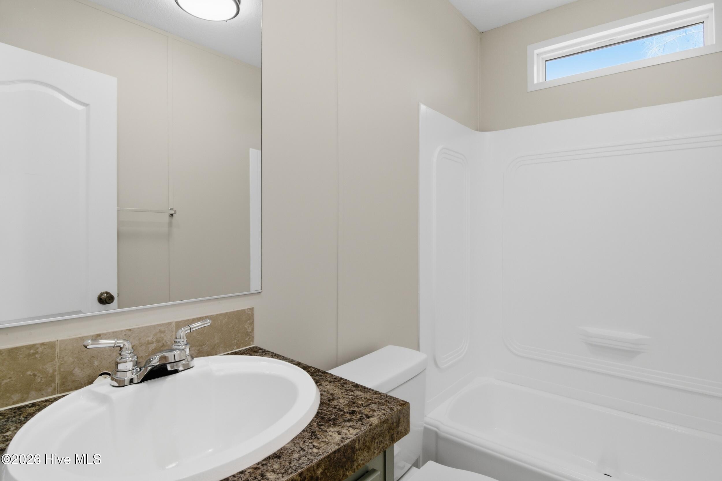 109 Quail Point Drive Hubert, NC 28539 - Photo 18 of 29 18_bathroom