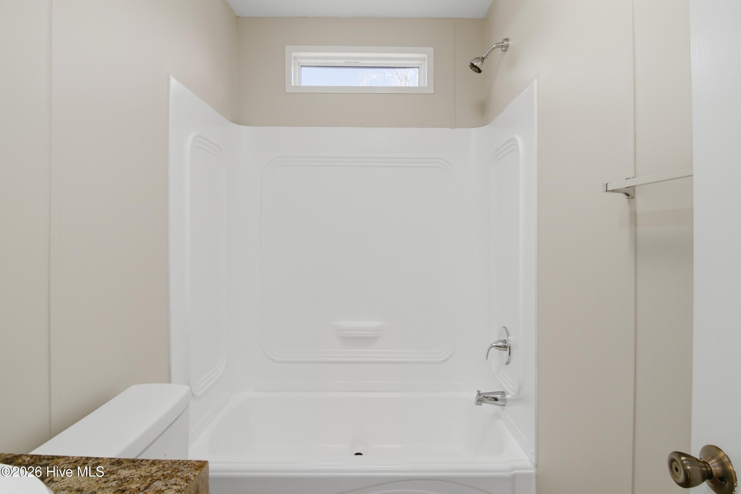 109 Quail Point Drive Hubert, NC 28539 - Photo 19 of 29 19_bathroom