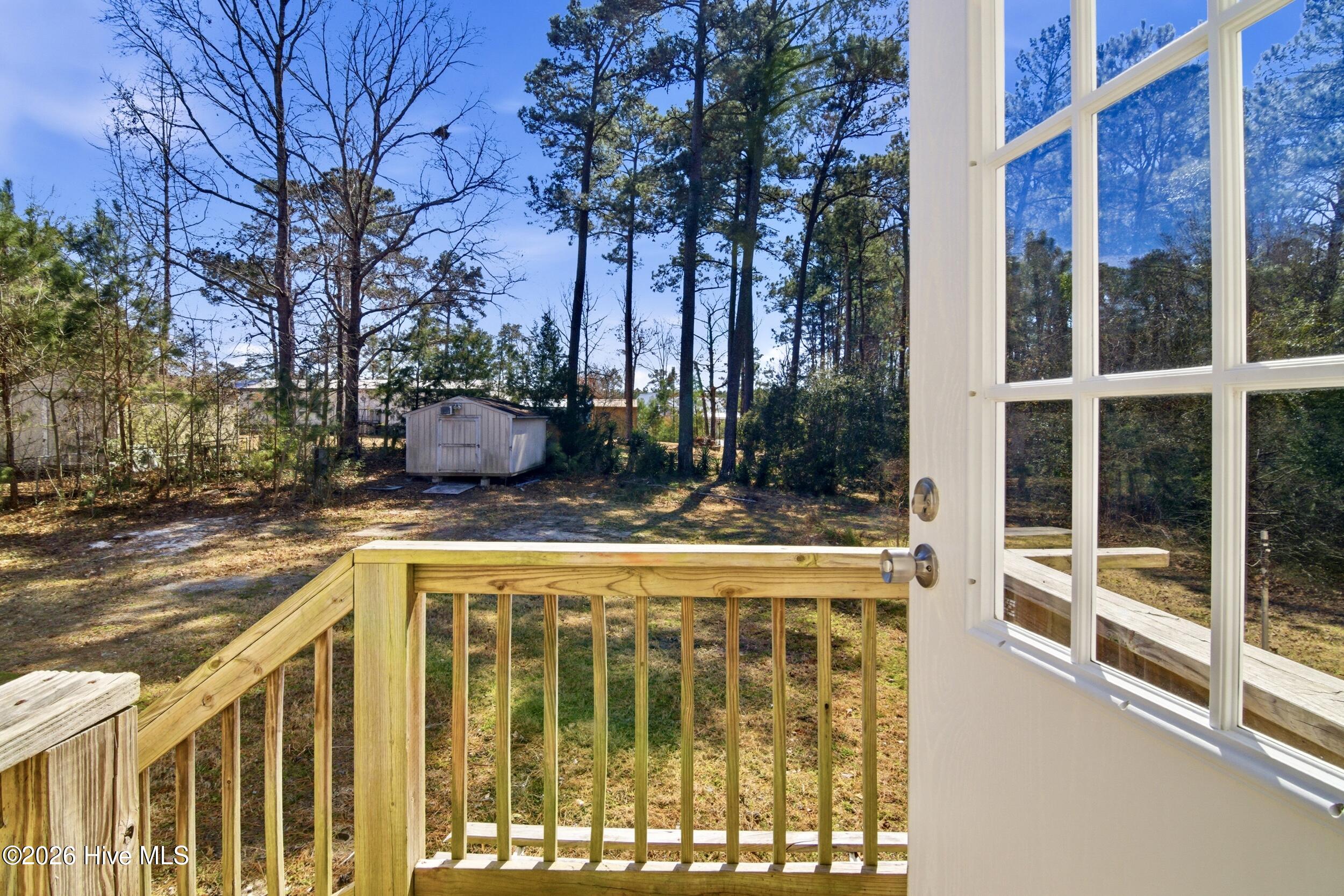 109 Quail Point Drive Hubert, NC 28539 - Photo 23 of 29 23_back door