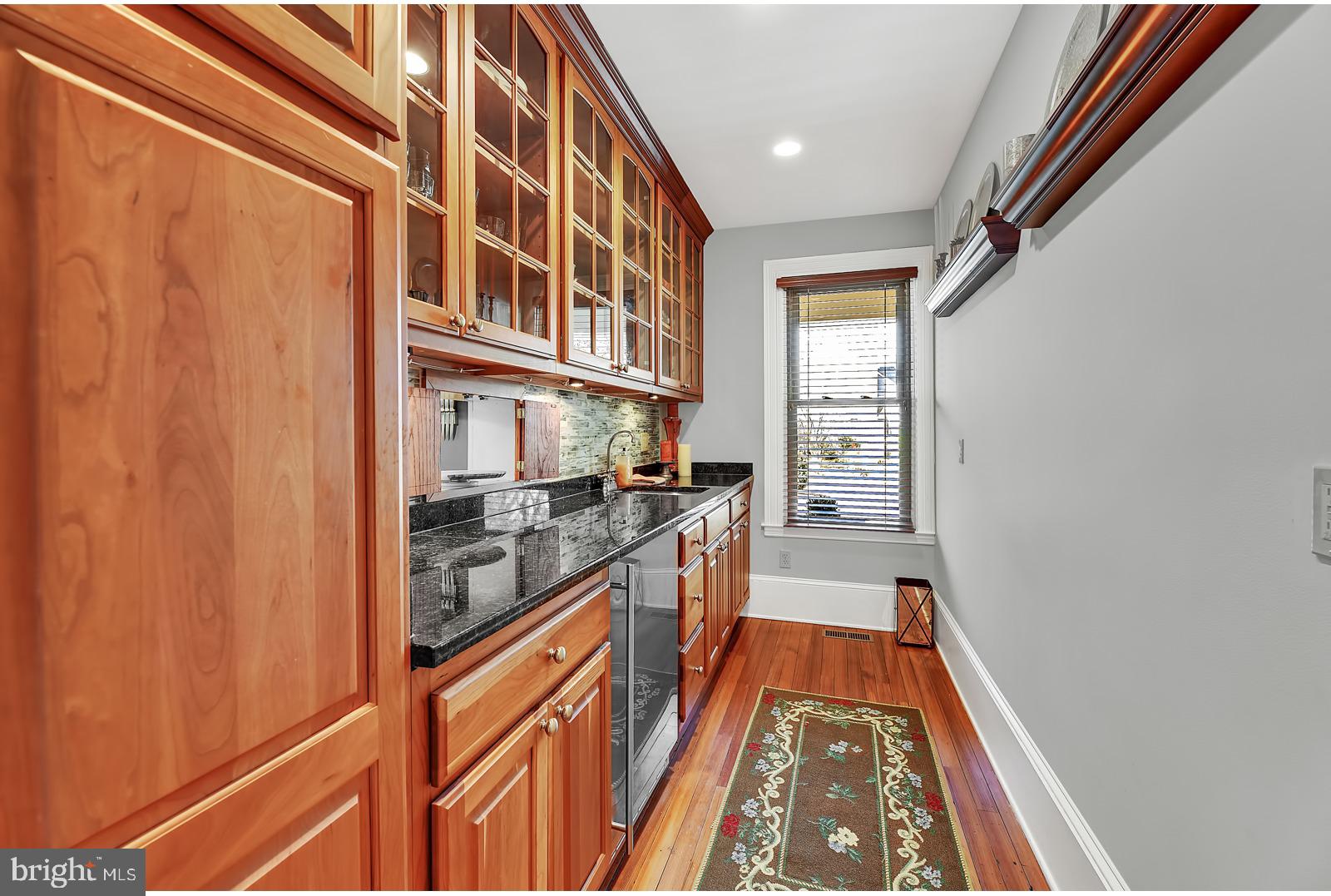 4906 Roland Avenue Baltimore, MD 21210 - Photo 15 of 52 SEPARATE BUTLERS PANTRY