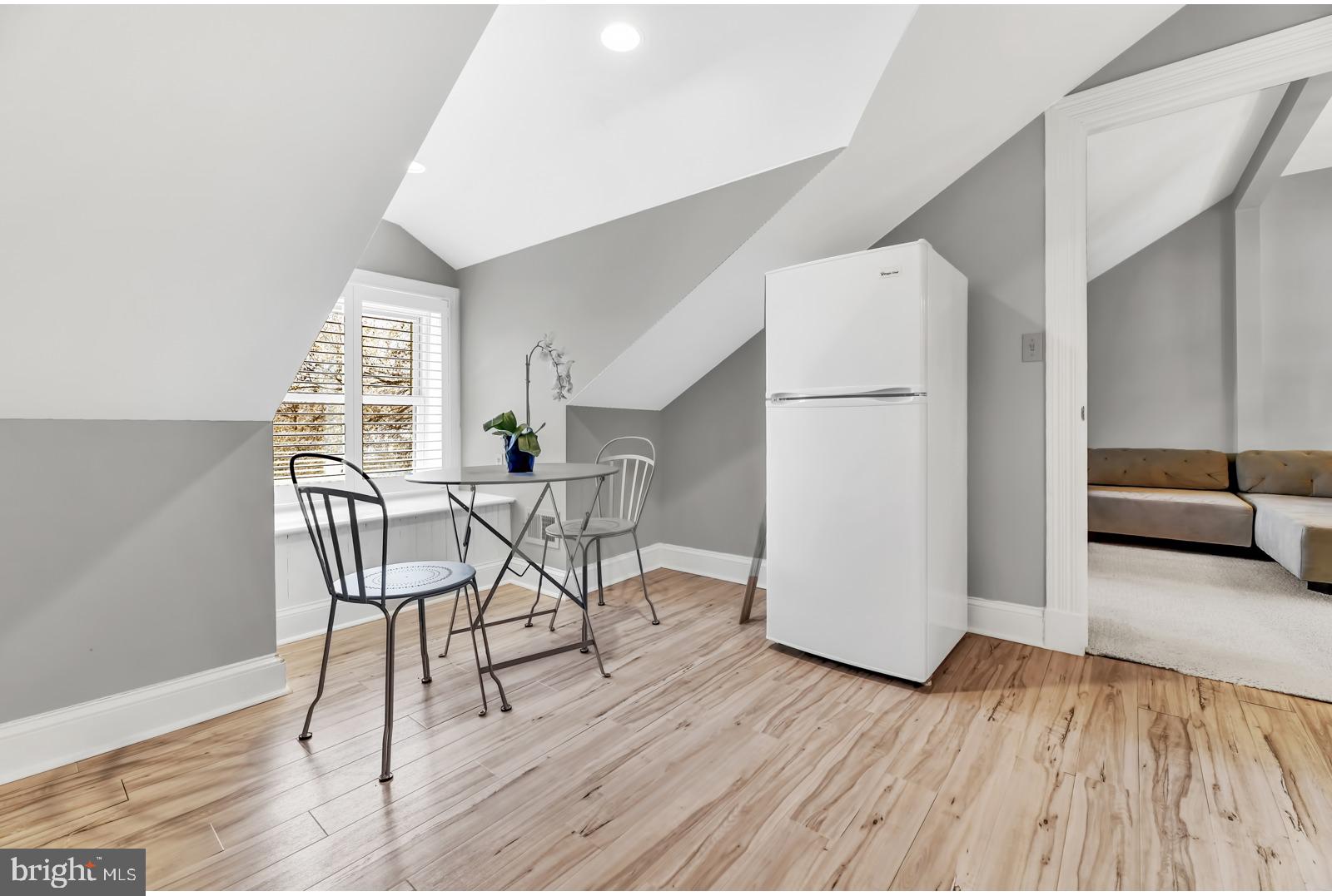 4906 Roland Avenue Baltimore, MD 21210 - Photo 38 of 52