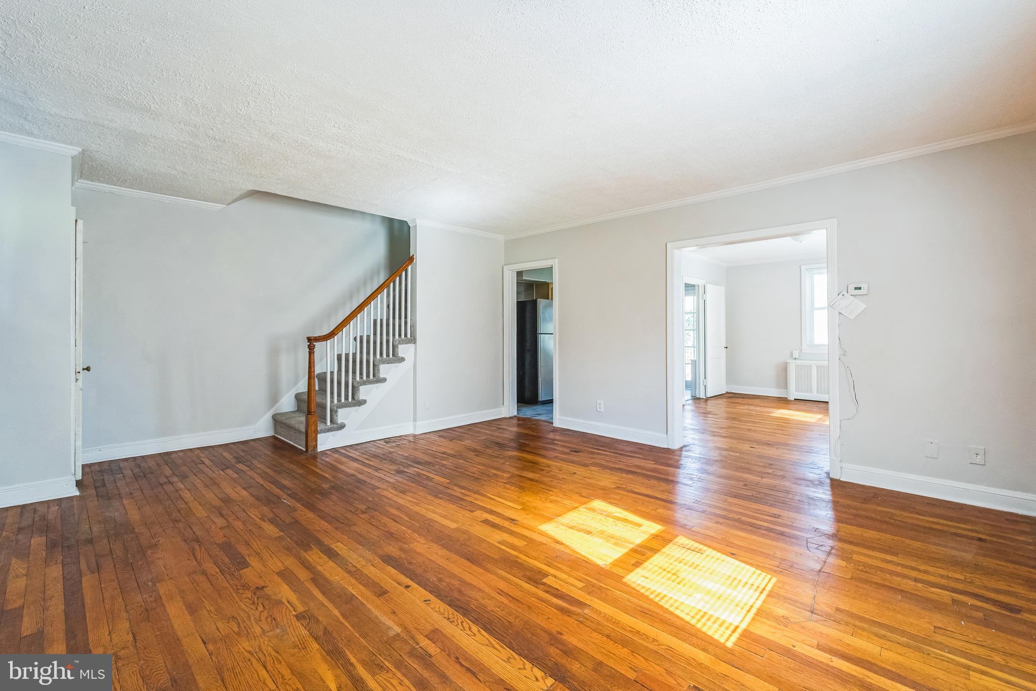 1646 Northwick Road Baltimore, MD 21218 - Photo 4 of 16 Living Room