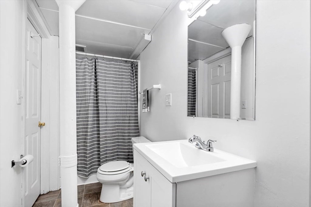 85 Pontiac Road Quincy, MA 02169 - Photo 19 of 25 Gallery Image 19
