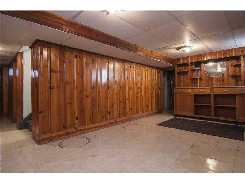 5446 Guarino Road Pittsburgh, PA 15217 - Photo 15 of 17 Basement/Game Room.